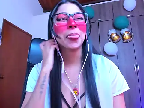  ALLYSON18  online show from 10-04-25, 11:41