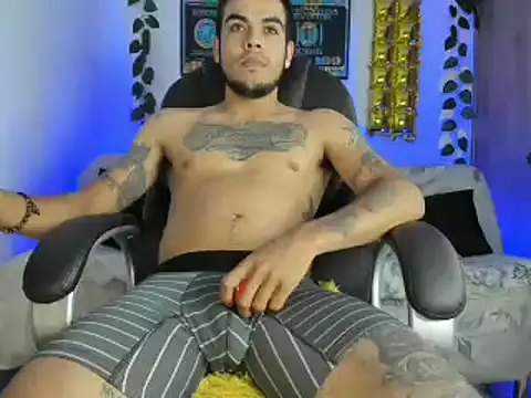 Snapshot of mikee_scooth chatting on 01-20-25, 11:43 mikee scooth online show from 01-20-25, 11:43