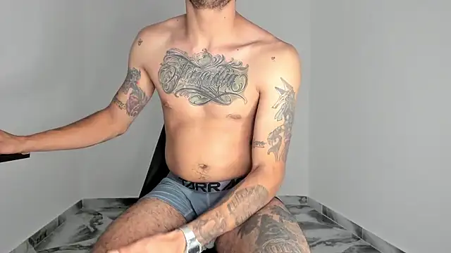 Snapshot of mikee_scooth chatting on 01-18-26, 11:30 mikee scooth online show from 01-18-26, 11:30