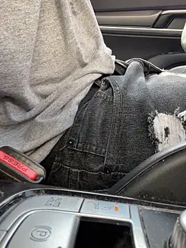 BigDcrizz online show from 02-10-26, 08:57