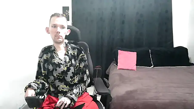 Sophia and Thomas online show from 01-03-25, 11:14