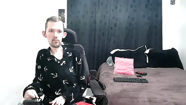 Sophia and Thomas online show from 02-20-25, 08:28