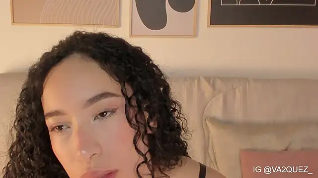 Heyloreley online show from 02-18-26, 02:29