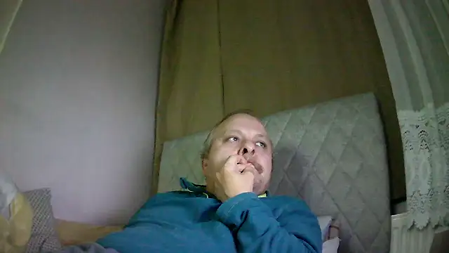 amylrmm1903 online show from 11-30-25, 01:48