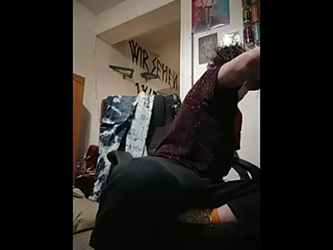 Snapshot of harterdome chatting on 02-17-26, 06:36 harterdome online show from 02-17-26, 06:36