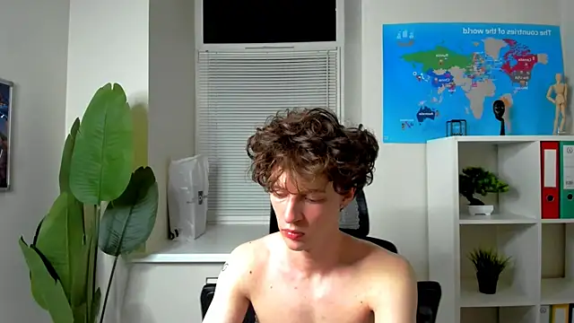 LukeSweet online show from 07-15-26, 04:45