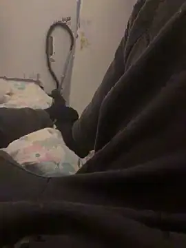 Snapshot of vielcumm chatting on 10-24-25, 09:22 vielcumm online show from 10-24-25, 09:22