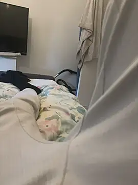 Snapshot of vielcumm chatting on 10-26-25, 02:56 vielcumm online show from 10-26-25, 02:56