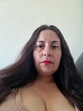 Snapshot of SelieAlMio chatting on 04-23-26, 09:19 SelieAlMio online show from 04-23-26, 09:19
