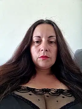 Snapshot of SelieAlMio chatting on 04-27-26, 11:30 SelieAlMio online show from 04-27-26, 11:30