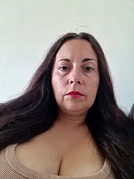 Snapshot of SelieAlMio chatting on 06-25-26, 10:09 SelieAlMio online show from 06-25-26, 10:09