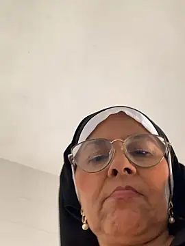 Snapshot of Nadia-melej chatting on 02-05-25, 11:17 Nadia-melej online show from 02-05-25, 11:17