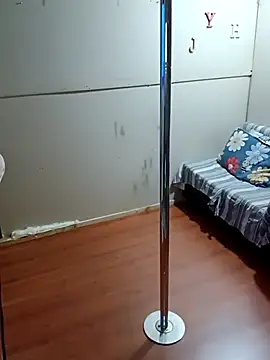 Snapshot of JessyCospXXX chatting on 02-28-25, 04:32 JessyCospXXX online show from 02-28-25, 04:32