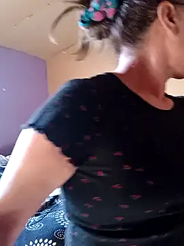 Snapshot of JessyCospXXX chatting on 09-29-25, 08:35 JessyCospXXX online show from 09-29-25, 08:35