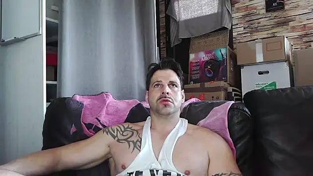 XxBigboybandxX online show from 02-26-26, 01:32