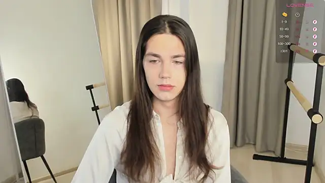 Alfreda Mills online show from 11-06-25, 10:38