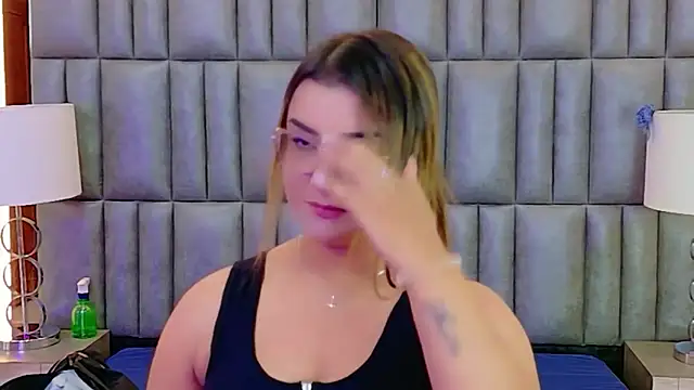 ZoehRoux online show from 11-30-25, 04:05