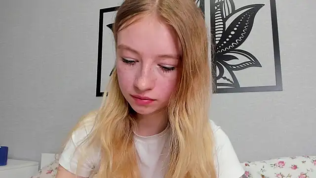 minidivaa  online show from 02-04-25, 04:18