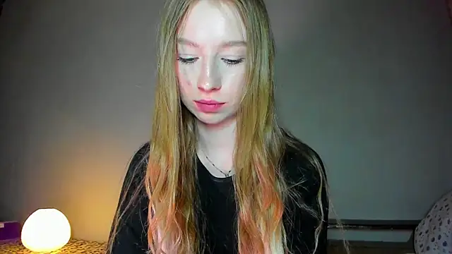 minidivaa  online show from 04-14-26, 08:48