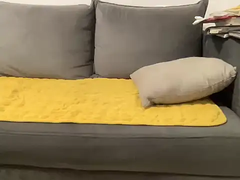 4small4inchlol online show from 01-10-26, 12:23