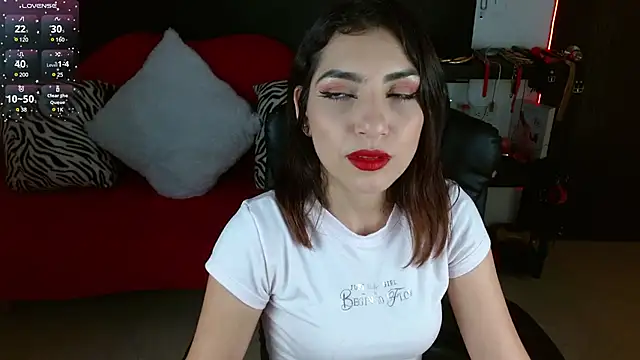 Carolaine69  online show from 03-04-25, 02:21