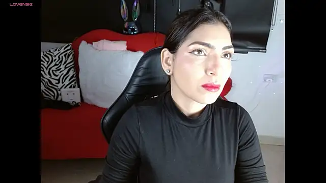 Carolaine69  online show from 07-18-26, 01:54