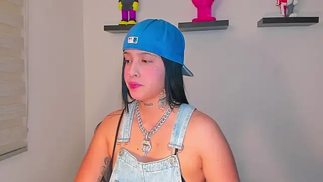 Snapshot of Gangster_Girl chatting on 12-04-24, 03:59 Gangster Girl online show from 12-04-24, 03:59