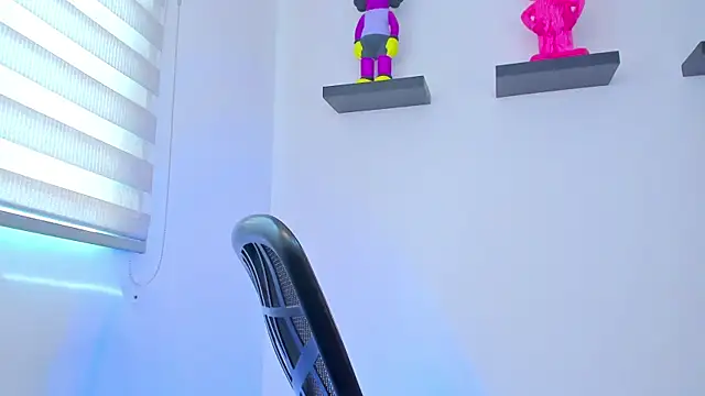 Snapshot of Gangster_Girl chatting on 12-29-24, 06:38 Gangster Girl online show from 12-29-24, 06:38