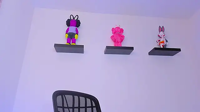 Snapshot of Gangster_Girl chatting on 02-19-25, 02:23 Gangster Girl online show from 02-19-25, 02:23