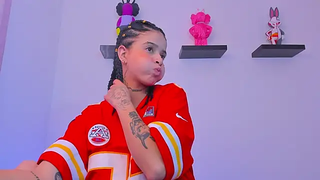 Snapshot of Gangster_Girl chatting on 03-03-25, 10:20 Gangster Girl online show from 03-03-25, 10:20