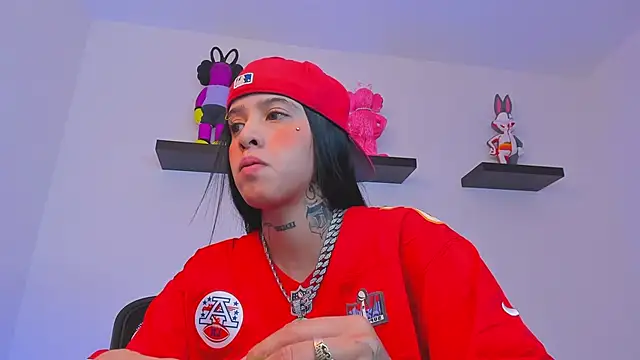 Snapshot of Gangster_Girl chatting on 03-15-25, 02:03 Gangster Girl online show from 03-15-25, 02:03