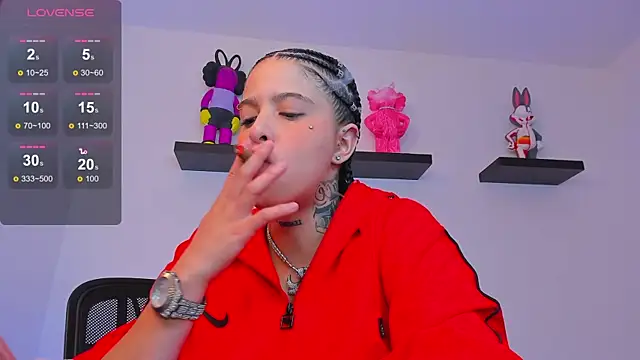 Snapshot of Gangster_Girl chatting on 03-21-25, 01:34 Gangster Girl online show from 03-21-25, 01:34