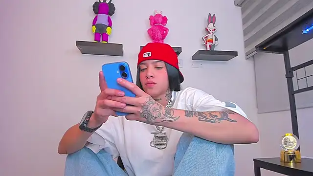 Gangster Girl online show from 04-23-26, 06:36