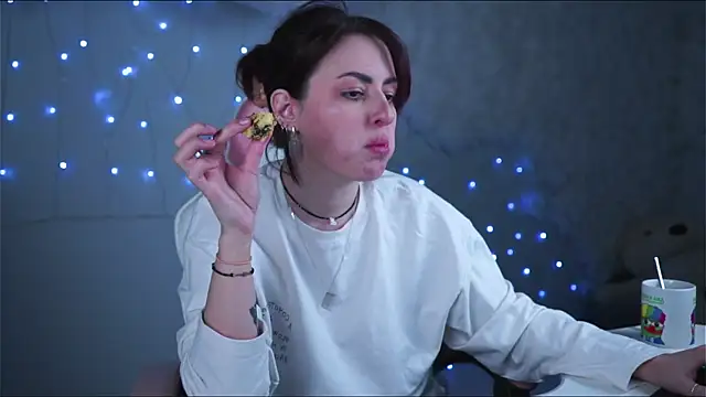 Lana  May online show from 03-02-25, 11:29