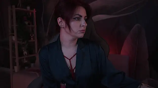 Lana  May online show from 10-22-25, 05:41