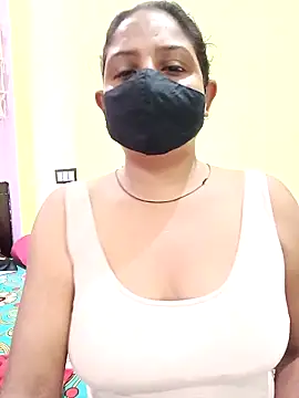 Snapshot of Simran-Simran chatting on 09-13-25, 04:12 Simran-Simran online show from 09-13-25, 04:12