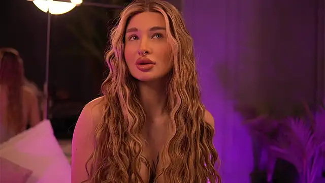 AvaShayy online show from 03-04-25, 01:01