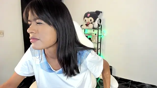 meganthompsonn22 online show from 04-01-26, 03:51