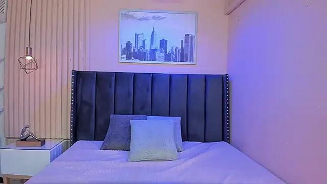 viiolett lee online show from 11-25-25, 10:10