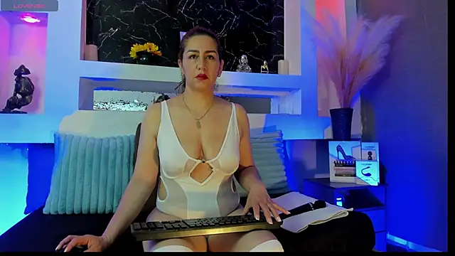 Cinthya mjs online show from 01-16-26, 01:59