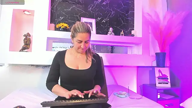 Cinthya mjs online show from 02-21-26, 02:29