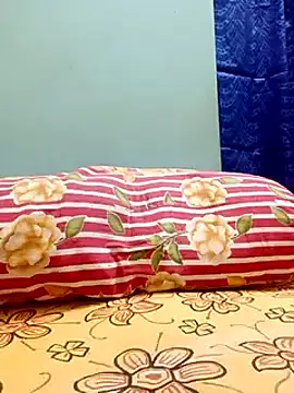 Snapshot of Johnysins24 chatting on 03-21-25, 10:28 Johnysins24 online show from 03-21-25, 10:28