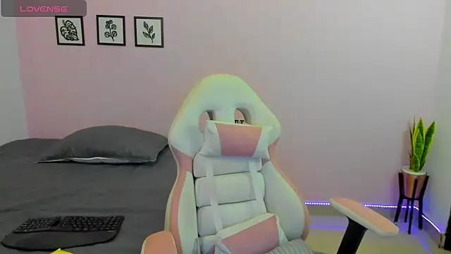 sophie pazz online show from 03-28-26, 10:42