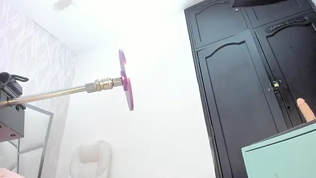 Victoriaa millers online show from 03-10-26, 08:36