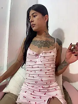 daniigarcia online show from 03-11-26, 05:08