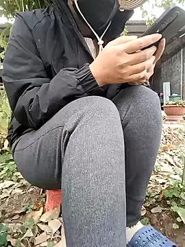Snapshot of Fuckmehard2xx chatting on 12-14-24, 02:45 Fuckmehard2xx online show from 12-14-24, 02:45