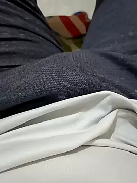 beautiful hands  online show from 01-30-25, 04:24