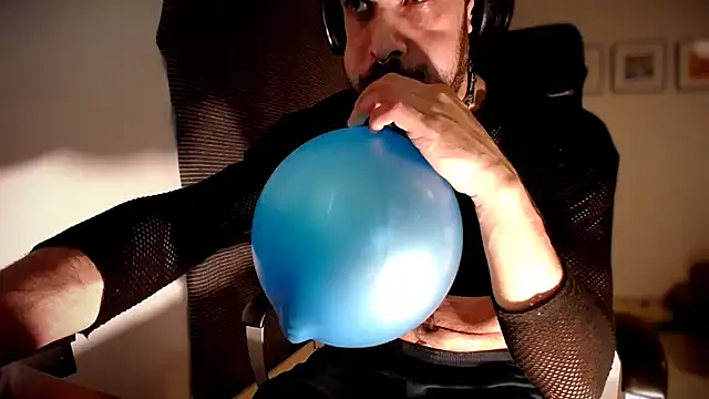 P4RtYBOII92 online show from 10-18-25, 12:02