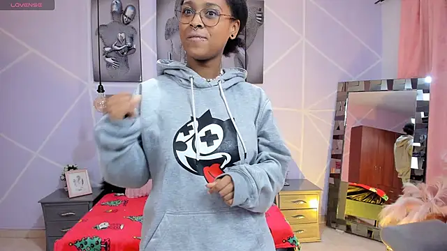 Elith noa online show from 02-28-25, 02:42