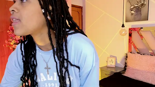 Elith noa online show from 09-23-25, 07:17